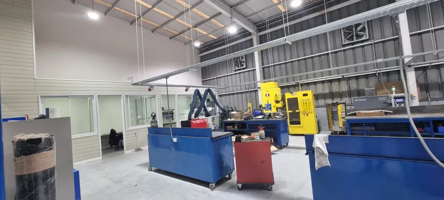 Habilitación de sala de post tratamiento, Instalaciones de Lucas Diesel